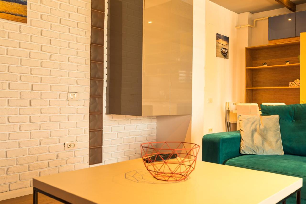 Aty Apartament นาโวดาริ ภายนอก รูปภาพ