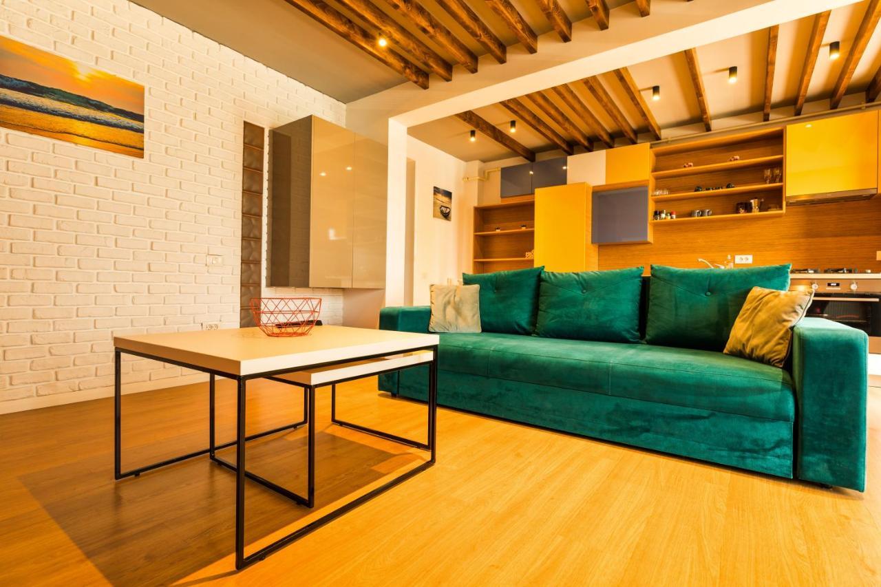 Aty Apartament นาโวดาริ ภายนอก รูปภาพ