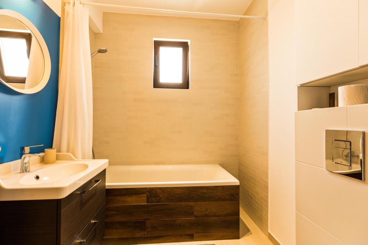 Aty Apartament นาโวดาริ ภายนอก รูปภาพ